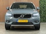 Volvo XC40 T2 Business Pro Aut. | Parkeercamera | Adaptieve Cruise Control | 19 Inch | Zitting verlenging voorstoelen | Donkere hemelbekleding | Pilot Assist | BLIS Dode Hoek Detectie | Keyless Drive | Parkeersensoren voor+achter | Elektrisch bedienbare achterklep | DAB Radio | Apple Carplay/Android Auto | Volvo On Call met mobiele App functie | Thunder Grey Metallic |