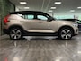 Volvo XC40 Recharge Plus 70 kWh | All-season banden | Parkeercamera | Adaptieve Cruise Control | Pilot Assist | Stoel en Stuurwielverwarming | 19 Inch | Zitting verlenging voorstoelen | BLIS Dode Hoek Detectie | Warmtepomp | Google Infotainment | Keyless Drive | Parkeersensoren voor+achter | Elektrisch bedienbare achterklep | DAB Radio | Apple Carplay/Android Auto | Volvo On Call met mobiele App functie | Bright Dusk Metallic |