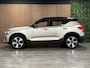 Volvo XC40 Recharge Plus 70 kWh | All-season banden | Parkeercamera | Adaptieve Cruise Control | Pilot Assist | Stoel en Stuurwielverwarming | 19 Inch | Zitting verlenging voorstoelen | BLIS Dode Hoek Detectie | Warmtepomp | Google Infotainment | Keyless Drive | Parkeersensoren voor+achter | Elektrisch bedienbare achterklep | DAB Radio | Apple Carplay/Android Auto | Volvo On Call met mobiele App functie | Bright Dusk Metallic |