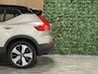 Volvo XC40 Recharge Plus 70 kWh | All-season banden | Parkeercamera | Adaptieve Cruise Control | Pilot Assist | Stoel en Stuurwielverwarming | 19 Inch | Zitting verlenging voorstoelen | BLIS Dode Hoek Detectie | Warmtepomp | Google Infotainment | Keyless Drive | Parkeersensoren voor+achter | Elektrisch bedienbare achterklep | DAB Radio | Apple Carplay/Android Auto | Volvo On Call met mobiele App functie | Bright Dusk Metallic |