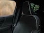Volvo EX40 Single Motor Extended Range Ultra 82 kWh | 99% SoH | Schuifdak | 360° Camera | Harman Kardon | Adaptieve Cruise Control | Bestuurdersstoel elektrisch geheugen | Stoel en Stuurwielverwarming | 19 Inch | Passagiersstoel elektrisch | Microtech / alcantara bekleding met wit stiksel en bies | Zitting verlenging voorstoelen | Pilot Assist | BLIS Dode Hoek Detectie | Warmtepomp | Google Infotainment | Keyless Drive | Verlichtingspack 2 | Privacy Glass | Parkeersensoren voor+achter | Elektrisch bedienbare achterklep | Draadloos telefoon opladen | DAB Radio | Apple Carplay/Android Auto | Volvo On Call met mobiele App functie | Thunder Grey Metallic |