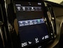 Volvo XC60 T8 AWD Recharge R-Design | Trekhaak | Parkeercamera | Schuifdak | Cruise Control | Stoelverwarming | Stuurwielverwarming | Schuifdak | Full LED Meesturende koplampen | Pilot Assist | BLIS Dode Hoek Detectie | Gelamineerde zijruiten | Elektrische bestuurdersstoel met geheugen | R-Design Contour stoelen met wit stiksel en bies | Zitting verlenging voorstoelen | 19 Inch | Keyless Drive | Elektrisch bedienbare achterklep | DAB Radio | Apple Carplay/Android Auto | Volvo On Call met mobiele App functie | Pine Grey Metallic |