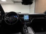 Volvo XC60 T6 AWD Recharge Plus Dark | Harman Kardon | Schuifdak | 360° Camera | Adaptieve Cruise Control | Stoelverwarming voor+achter | Stuurwielverwarming | Full LED Meesturende koplampen | Pilot Assist | BLIS Dode Hoek Detectie | Elektrische voorstoelen geheugen | R-Design Contour stoelen met wit stiksel en bies | Zitting verlenging voorstoelen | Lederen dashboard | 19 Inch | Google Infotainment | Keyless Drive | Elektrisch bedienbare achterklep | DAB Radio | Apple Carplay/Android Auto | Draadloos telefoon opladen | Volvo On Call met mobiele App functie | Platinum Grey Metallic |
