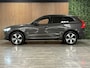 Volvo XC60 T6 AWD Recharge Plus Dark | Harman Kardon | Schuifdak | 360° Camera | Adaptieve Cruise Control | Stoelverwarming voor+achter | Stuurwielverwarming | Full LED Meesturende koplampen | Pilot Assist | BLIS Dode Hoek Detectie | Elektrische voorstoelen geheugen | R-Design Contour stoelen met wit stiksel en bies | Zitting verlenging voorstoelen | Lederen dashboard | 19 Inch | Google Infotainment | Keyless Drive | Elektrisch bedienbare achterklep | DAB Radio | Apple Carplay/Android Auto | Draadloos telefoon opladen | Volvo On Call met mobiele App functie | Platinum Grey Metallic |