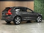 Volvo XC60 T6 AWD Recharge Plus Dark | Harman Kardon | Schuifdak | 360° Camera | Adaptieve Cruise Control | Stoelverwarming voor+achter | Stuurwielverwarming | Full LED Meesturende koplampen | Pilot Assist | BLIS Dode Hoek Detectie | Elektrische voorstoelen geheugen | R-Design Contour stoelen met wit stiksel en bies | Zitting verlenging voorstoelen | Lederen dashboard | 19 Inch | Google Infotainment | Keyless Drive | Elektrisch bedienbare achterklep | DAB Radio | Apple Carplay/Android Auto | Draadloos telefoon opladen | Volvo On Call met mobiele App functie | Platinum Grey Metallic |