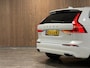 Volvo XC60 T8 AWD Recharge Inscription | Luchtvering | Trekhaak | Crystal White | Harman Kardon | Adaptieve Cruise Control | Standkachel met Volvo On Call App | Parkeercamera | Pilot Assist | BLIS Dode Hoek Detectie | Stoelverwarming | Full LED meesturende koplampen | Bestuurdersstoel elektrisch geheugen | Contour stoelen | Zitting verlenging voorstoelen | Lederen Dashboard | Schuifdak | 19 Inch | Keyless Drive | Parkeersensoren voor+achter | Privacy Glass | Elektrisch bedienbare achterklep | DAB Radio | Apple Carplay/Android Auto | Crystal White Metallic |