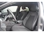 Volkswagen T-Roc 1.5 TSI R-Line Edition 150pk - ACC - Blindspot - Navi - Camera -Stoel/Stuurverwarming - IQ LED - Rijklaar