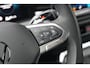 Volkswagen T-Roc 1.5 TSI R-Line Edition 150pk - ACC - Blindspot - Navi - Camera -Stoel/Stuurverwarming - IQ LED - Rijklaar