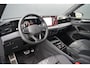 Volkswagen Tiguan 1.5 eHybrid R-Line Edition 150pk - ACC - Stoel-stuurverwarming - Black Style - Navi - Camera - Ergoactive - Rijklaar