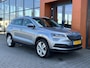 Skoda Karoq 1.0TSI|Panodak|Carplay|Camera|Trekhaak|LED|Sfeer