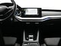 Skoda Octavia Combi 1.4 TSI iV Business Edition PHEV 204pk Dealer O.H | Trekhaak Af Fabriek | Adaptive Cruise | Camera | Stoelmassage | Sportstoelen & Stuur Verwarmd | Keyless | Sfeerverlichting | Crystal LED | Apple Carplay |  Navigatie | 18"L.M | Plug In Hybrid