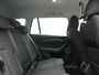 Skoda Octavia Combi 1.4 TSI iV Business Edition PHEV 204pk Dealer O.H | Trekhaak Af Fabriek | Adaptive Cruise | Camera | Stoelmassage | Sportstoelen & Stuur Verwarmd | Keyless | Sfeerverlichting | Crystal LED | Apple Carplay |  Navigatie | 18"L.M | Plug In Hybrid
