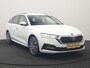 Skoda Octavia Combi 1.4 TSI iV Business Edition PHEV 204pk Dealer O.H | Trekhaak Af Fabriek | Adaptive Cruise | Camera | Stoelmassage | Sportstoelen & Stuur Verwarmd | Keyless | Sfeerverlichting | Crystal LED | Apple Carplay |  Navigatie | 18"L.M | Plug In Hybrid