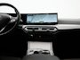BMW 3-Serie Touring 320e Facelift PHEV Dealer O.H. | Dravitgrau metallic | Head Up | Camera | Widescreen Navi | Stoelverwarming | Apple Carplay | Blis | Adaptive LED | Park Assist | DAB | Plug In Hybrid |