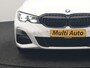 BMW 3-Serie Touring 320e xDrive M Sport PHEV Dealer O.H. | Camera | Alcantara Sportstoelen & Stuur Verwarmd | Sfeerverlichting | Keyless | Blis | Apple Carplay | Navigatie | DAB | 18"L.M | Plug In Hybrid |