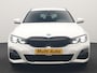 BMW 3-Serie Touring 320e xDrive M Sport PHEV Dealer O.H. | Camera | Alcantara Sportstoelen & Stuur Verwarmd | Sfeerverlichting | Keyless | Blis | Apple Carplay | Navigatie | DAB | 18"L.M | Plug In Hybrid |