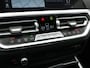 BMW 3-Serie Touring 320e xDrive M Sport PHEV Dealer O.H. | Camera | Alcantara Sportstoelen & Stuur Verwarmd | Sfeerverlichting | Keyless | Blis | Apple Carplay | Navigatie | DAB | 18"L.M | Plug In Hybrid |