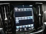 Volvo V90 T8 AWD R-Design PHEV 394pk Dealer O.H. | Trekhaak Af Fabriek | Four C Luchtvering | Panodak | Adaptive Cruise | Head Up | 360 Camera | Bowers & Wilkins | Lederen Sportstoelen Massage & Ventilatie & Memory | Stoelen & Stuur Verwarm Apple Carplay | Navigatie | DAB | 20"L.M | Plug In Hybrid |