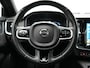 Volvo V90 T8 AWD R-Design PHEV 394pk Dealer O.H. | Trekhaak Af Fabriek | Four C Luchtvering | Panodak | Adaptive Cruise | Head Up | 360 Camera | Bowers & Wilkins | Lederen Sportstoelen Massage & Ventilatie & Memory | Stoelen & Stuur Verwarm Apple Carplay | Navigatie | DAB | 20"L.M | Plug In Hybrid |