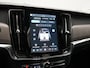 Volvo V90 T8 AWD Ultimate Bright LONG RANGE PHEV 350pk | Trekhaak Af Fabriek | Panodak | Adaptive Cruise | 360 Camera | Head Up | Lederen Sportstoelen Memory & Massage & Ventilatie | Bowers & Wilkins | Blis | Keyless | Stuur & Stoelen Verwarmd | Plug In Hybrid |