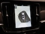 Volvo V90 T8 AWD Ultimate Bright LONG RANGE PHEV 350pk | Trekhaak Af Fabriek | Panodak | Adaptive Cruise | 360 Camera | Head Up | Lederen Sportstoelen Memory & Massage & Ventilatie | Bowers & Wilkins | Blis | Keyless | Stuur & Stoelen Verwarmd | Plug In Hybrid |