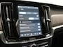 Volvo V90 T8 AWD Ultimate Bright LONG RANGE PHEV 350pk | Trekhaak Af Fabriek | Panodak | Adaptive Cruise | 360 Camera | Head Up | Lederen Sportstoelen Memory & Massage & Ventilatie | Bowers & Wilkins | Blis | Keyless | Stuur & Stoelen Verwarmd | Plug In Hybrid |