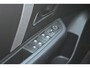 Citroën E-C4X ë-C4 X Shine 50 kWh 97,7%SOH! 3 Fase | Schuif-/Kanteldak | Navigatie | Leder | HUD | Stoel/Stuurverwarming | !!