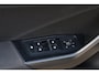 Volkswagen T-Roc 1.0 TSI Life Business Carplay Stoel/stuurverwarming Lane-assist
