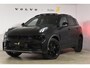 Lynk & Co 01 276PK Automaat More / Adaptive cruise control / Leren bekleding / Elektrisch verstelbare stoelen / Schuif- kanteldak / Stoel- en stuurverwarming / Parkeersensoren V+A / 360 Graden Camera / Elektrische achterklep / 20" lichtmetalen velgen