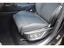 Lynk & Co 01 276PK Automaat More / Adaptive cruise control / Leren bekleding / Elektrisch verstelbare stoelen / Schuif- kanteldak / Stoel- en stuurverwarming / Parkeersensoren V+A / 360 Graden Camera / Elektrische achterklep / 20" lichtmetalen velgen