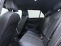Volkswagen T-Roc 1.5 eTSI R-Line | Camera | Side Assist | ACC | Elek. Achterklep | Stuur-/Stoelverwarming | Matrix LED | Spiegelpakket | 19'' |