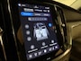 Volvo V60 T6 AWD Recharge Ultimate Bright Long Range | Schuifdak | Stoelventilatie | Head-Up Display | Harman Kardon | Stoelmassage | Adaptieve Cruise Control | Stoelverwarming voor+achter | Stuurwielverwarming | Full LED Meesturende koplampen | Pilot Assist | BLIS Dode Hoek Detectie | Elektrische voorstoelen geheugen | Nappa Lederen bekleding | Zitting verlenging voorstoelen | Lederen Dashboard | 18 Inch | Google Infotainment | Keyless Drive | Parkeersensoren voor+achter | Privacy Glass | Elektrisch bedienbare achterklep | DAB Radio | Apple Carplay/Android Auto | Volvo On Call met mobiele App functie | Onyx Black Metallic |