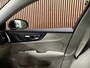 Volvo V60 T6 AWD Recharge Ultimate Bright Long Range | Schuifdak | Stoelventilatie | Head-Up Display | Harman Kardon | Stoelmassage | Adaptieve Cruise Control | Stoelverwarming voor+achter | Stuurwielverwarming | Full LED Meesturende koplampen | Pilot Assist | BLIS Dode Hoek Detectie | Elektrische voorstoelen geheugen | Nappa Lederen bekleding | Zitting verlenging voorstoelen | Lederen Dashboard | 18 Inch | Google Infotainment | Keyless Drive | Parkeersensoren voor+achter | Privacy Glass | Elektrisch bedienbare achterklep | DAB Radio | Apple Carplay/Android Auto | Volvo On Call met mobiele App functie | Onyx Black Metallic |