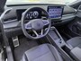 Volkswagen T-Roc 1.5 eTSI R-Line | Camera | Side Assist | ACC | Elek. Achterklep | Stuur-/Stoelverwarming | Matrix LED | Spiegelpakket | 19'' |