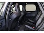 Volvo XC60 T6 Recharge AWD Plus Black Edition - Panorama/schuifdak - IntelliSafe Assist & Surround - 360º Camera - Harman/Kardon audio - Verwarmde voorstoelen, stuur & achterbank - Parkeersensoren voor & achter - Elektr. bedienb. voorstoelen met geheugen - Head up display - Draadloze tel. lader - Extra getint glas - 21' LMV