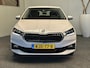 Skoda Fabia 1.0 TSI AMBITION CRUISE CONTROL AIRCO APPLE CARPLAY/ANDROID BLUETOOTH TELEFOON RIJSTROOKSENSOREN 15" LICHTMETALEN VELGEN PDC ZEER MOOI !!