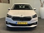 Skoda Fabia 1.0 TSI AMBITION CRUISE CONTROL AIRCO APPLE CARPLAY/ANDROID BLUETOOTH TELEFOON RIJSTROOKSENSOREN 15" LICHTMETALEN VELGEN PDC ZEER MOOI !!