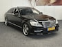 Mercedes-Benz S-klasse 500 LANG LORINSER V8 388 PK YOUNGTIMER ! LUCHTVERING NAVIGATIE BLUETOOTH HARMAN KARDON STOELVERWARMING PANORAMA SCHUIFKANTELDAK ELEKTRISCHE STOEL VOOR EN ACHTER ACHTERUITRIJCAMERA ZEER MOOI !!!