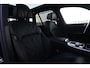 BMW X5 xDrive50e M Sport | 495PK | PANO | BMW X5 xDrive50e M Sport 495 PK Plug-in Hybrid met 3.0 zescilinder benzinemotor en 8-traps automatische transmissie, voorzien van een elektrisch panoramadak, luxe lederen bekleding, Head-Up D