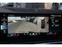 BMW X5 xDrive50e M Sport | 495PK | PANO | BMW X5 xDrive50e M Sport 495 PK Plug-in Hybrid met 3.0 zescilinder benzinemotor en 8-traps automatische transmissie, voorzien van een elektrisch panoramadak, luxe lederen bekleding, Head-Up D