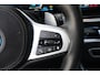 BMW X5 xDrive50e M Sport | 495PK | PANO | BMW X5 xDrive50e M Sport 495 PK Plug-in Hybrid met 3.0 zescilinder benzinemotor en 8-traps automatische transmissie, voorzien van een elektrisch panoramadak, luxe lederen bekleding, Head-Up D