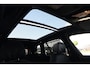 BMW X5 xDrive50e M Sport | 495PK | PANO | BMW X5 xDrive50e M Sport 495 PK Plug-in Hybrid met 3.0 zescilinder benzinemotor en 8-traps automatische transmissie, voorzien van een elektrisch panoramadak, luxe lederen bekleding, Head-Up D
