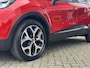 Renault Captur 1.3 TCe 150 EDC Intens | Easy Life Pack | Voorstoelen verwarmd | Pack Premium | Armsteun | Panoramadak | Trekhaak | Premium kleur Rouge Flamme | Camera achter | Parkeersensoren voor + achter | Lage kilometerstand |