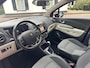 Renault Captur 1.3 TCe 150 EDC Intens | Easy Life Pack | Voorstoelen verwarmd | Pack Premium | Armsteun | Panoramadak | Trekhaak | Premium kleur Rouge Flamme | Camera achter | Parkeersensoren voor + achter | Lage kilometerstand |