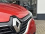 Renault Captur 1.3 TCe 150 EDC Intens | Easy Life Pack | Voorstoelen verwarmd | Pack Premium | Armsteun | Panoramadak | Trekhaak | Premium kleur Rouge Flamme | Camera achter | Parkeersensoren voor + achter | Lage kilometerstand |