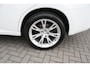 Mitsubishi Outlander 2.0 PHEV instyle -TREKHAAK - PDC - SCHUIFKANTELDAK - NAVIGATIE