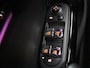 MINI Cooper 5-Deurs 1.5 Business Edition | Leder | Cruise control | Head-up | Camera | Park assist | Carplay | Climate control | 17" velgen