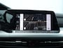Volkswagen Golf 1.0 eTSI Life Business 110pk DSG | Trekhaak | Cruise control | Camera | LED | Keyless | Navigatie | Lichtmetalen velgen | Climate control | Stoel- en Stuurverwarming |