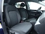 Volkswagen Golf 1.0 eTSI Life Business 110pk DSG | Trekhaak | Cruise control | Camera | LED | Keyless | Navigatie | Lichtmetalen velgen | Climate control | Stoel- en Stuurverwarming |