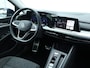 Volkswagen Golf 1.0 eTSI Life Business 110pk DSG | Trekhaak | Cruise control | Camera | LED | Keyless | Navigatie | Lichtmetalen velgen | Climate control | Stoel- en Stuurverwarming |